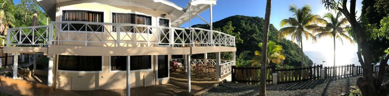 Castara Inn Exterior photo